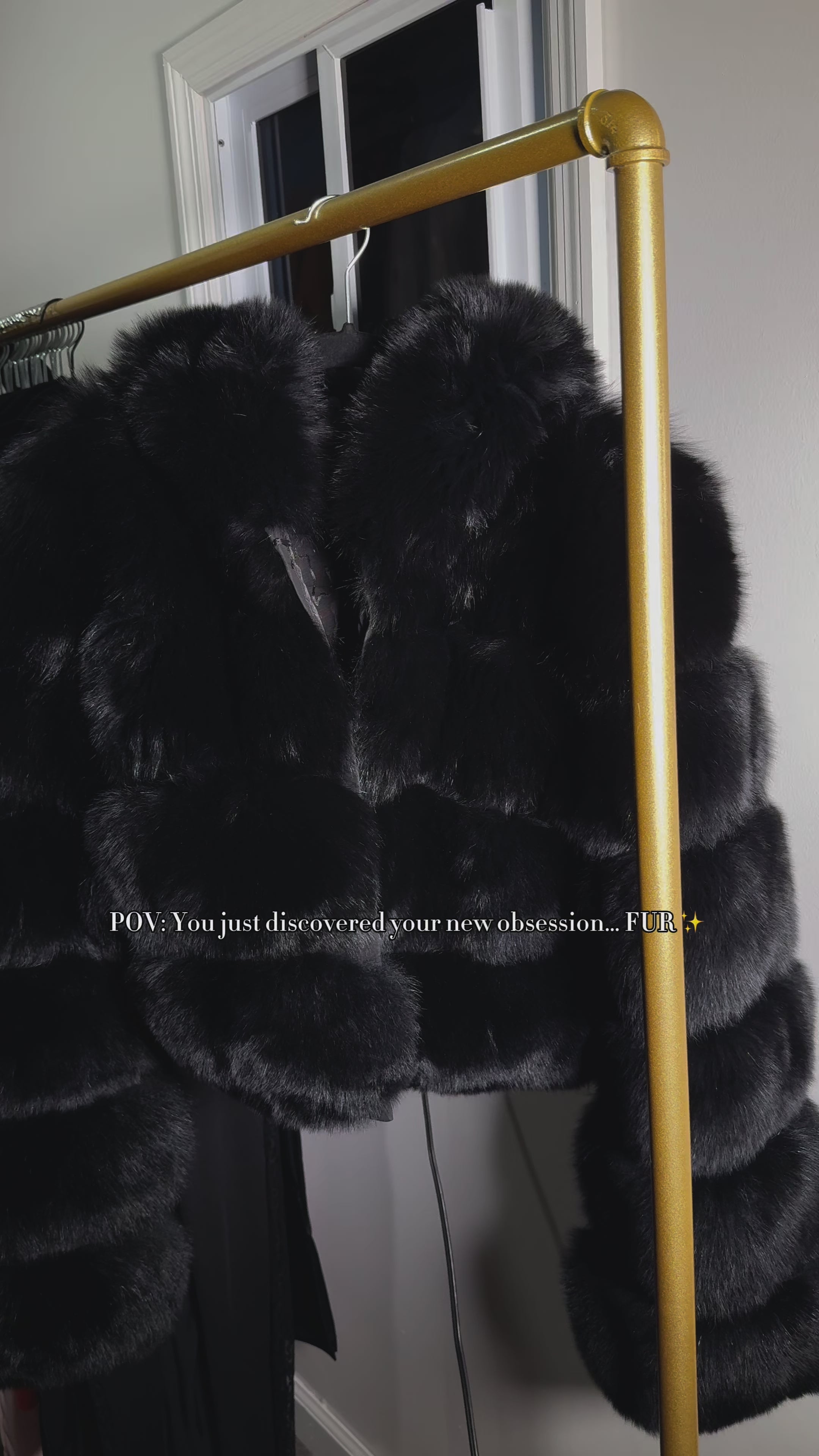 FOXXY Bomber – Thee Fur Vault